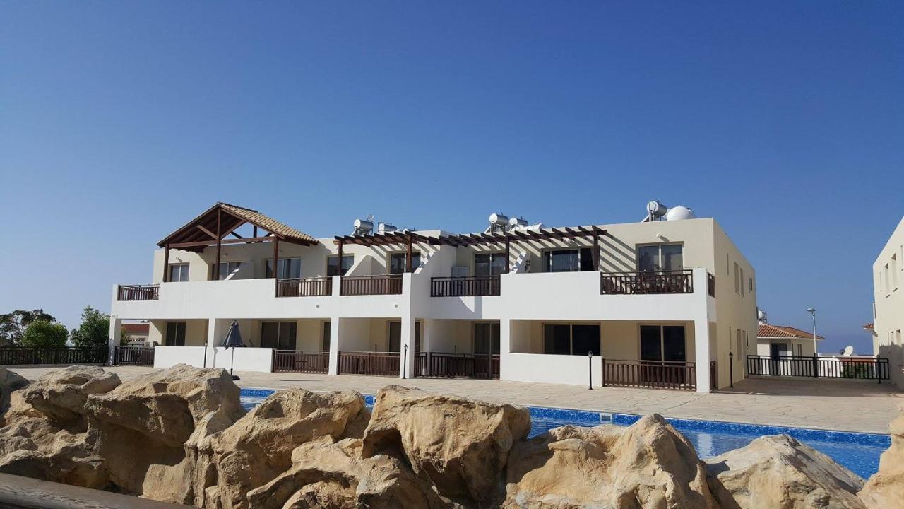 C5 Vanessa Poolside Apartment بييا المظهر الخارجي الصورة